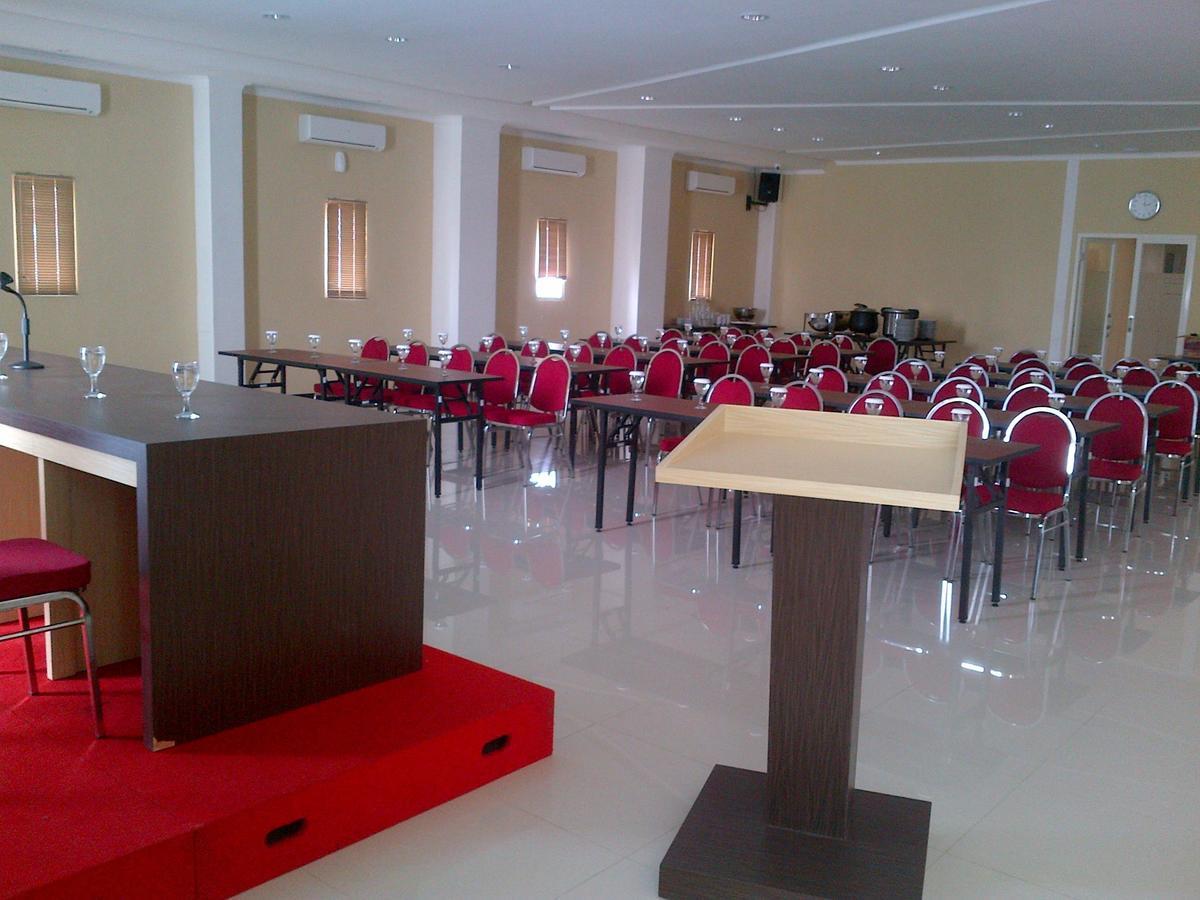Hotel Elresas Lamongan Zewnętrze zdjęcie
